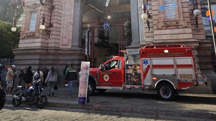 Arde el Mercado Hidalgo: autoridades investigan el hecho