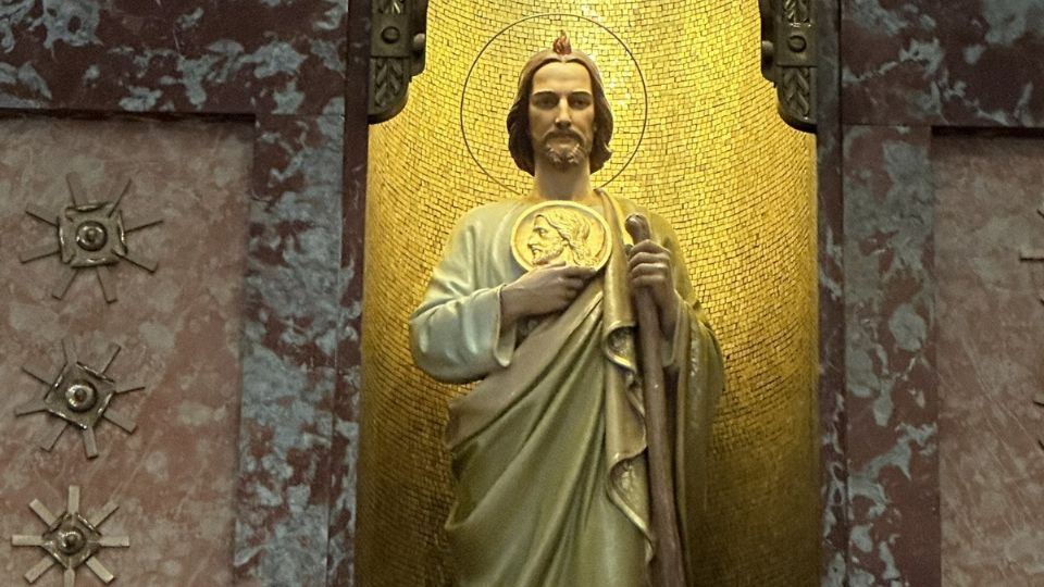 Judas Tadeo fue parte de la vida de Jesús, incluso fueron familiares, primos, para ser exactos debido a que su mamá fue hermana de la Virgen María