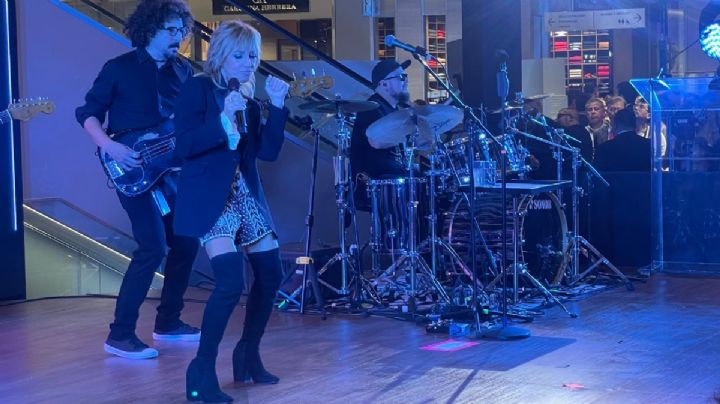 Ana Torroja canta en la inauguración de Palacio