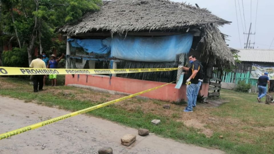 Asesinan y abandonan cuerpo de hombre y mujer en playa de Casitas, Tecolutla