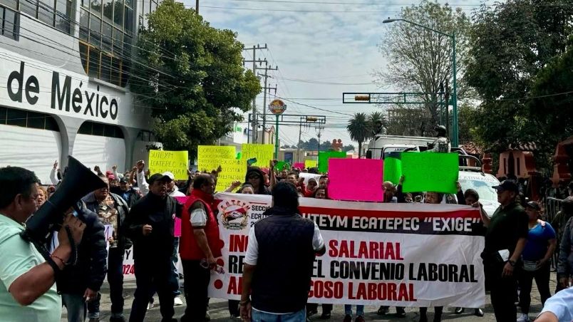 Este jueves más de 500 sindicalizados se concentraron en la autopista México-Pachuca para dirigirse a la Cámara de Diputados Federal.