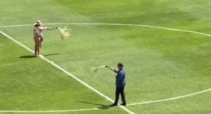 Brujos hacen “limpia” al estadio León antes del juego contra el América |VIDEO