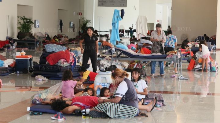 Damnificados de Acapulco “brincan” de albergue en albergue en busca de refugio