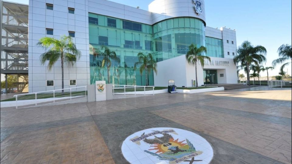 La Universidad Autónoma de Sinaloa amaneció en paro en protesta por la reforma a su estatuto interno aprobado por el Congreso local