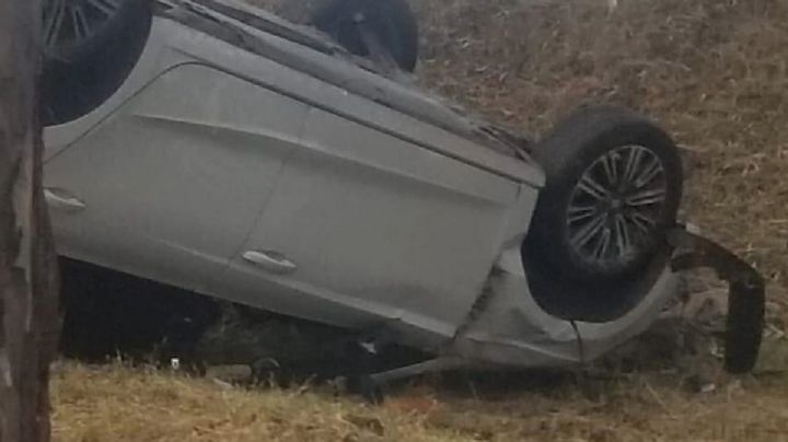 Volcó abordo de su Seat en la colonia Piletas en León