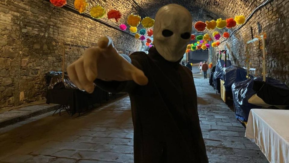 La tradición del Día de Muertos se vivió en los túneles de Guanajuato.