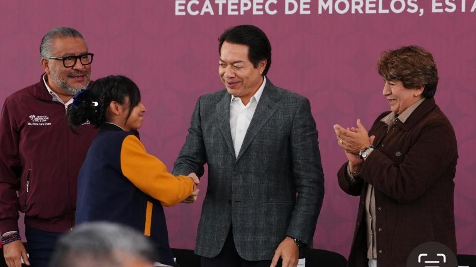 Horacio Duarte, secretario de Gobierno de Edomex; Mario Delgado, titular de la SEP; y Delfina Gömez, gobernadora del Edomex
