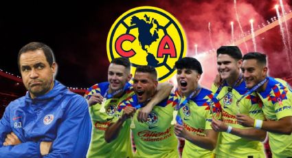 Se rompe el vestidor, los 2 jugadores del América que quieren correr a Jardine