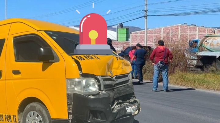 Combi escolar choca en la Pachuca-Ciudad Sahagún; viajaban 12 menores de edad