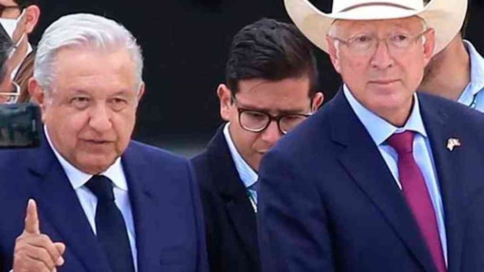 AMLO y Ken Salazar