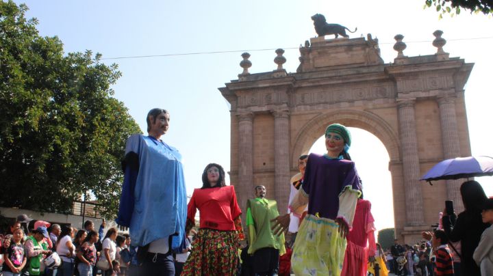 León Celebra la Revolución con Espectacular Desfile Cívico-Deportivo