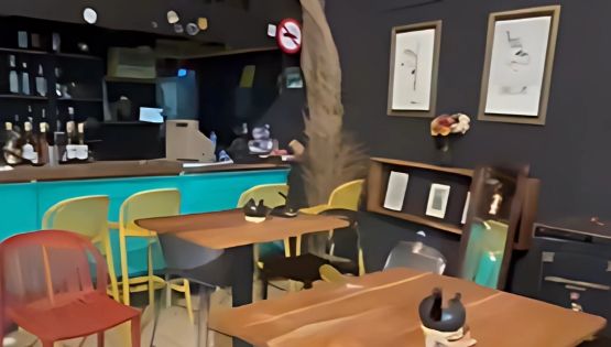 Ladrones saquean céntrico bar en Pachuca, este fue el botín