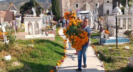 Día de Muertos: Esther murió a los 102 años, su familia la recuerda en el panteón