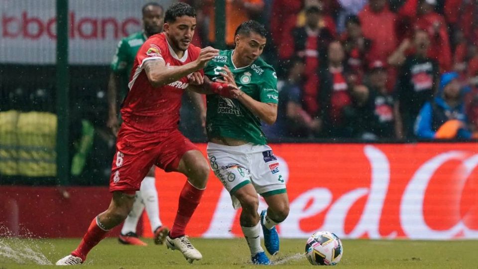 Con un hombre menos, el Toluca le empató al León y se le va la posibilidad de calificar a la Liguilla; le falta jugar contra Mazatlán y Monterrey