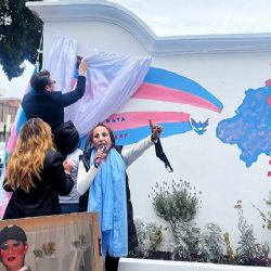 Con mural recuerdan a víctimas de crímenes de odio en Día de la Remembranza Trans