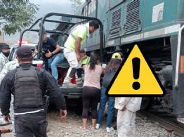 Tren choca con patrulla de la Guardia Nacional en Acultzingo