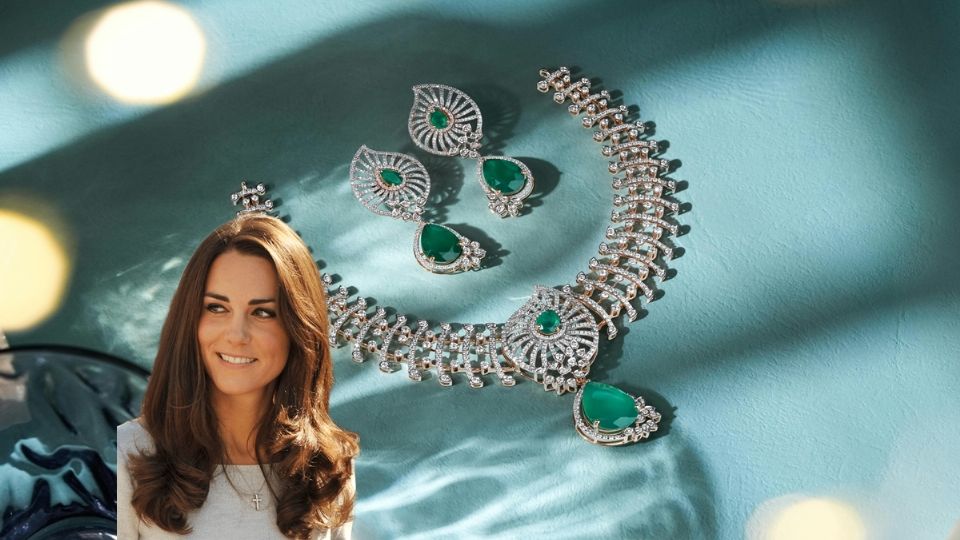 Estamos acostumbrados a ver a Kate Middleton lucir joyas increíbles, como la gargantilla de esmeraldas Queen Mary