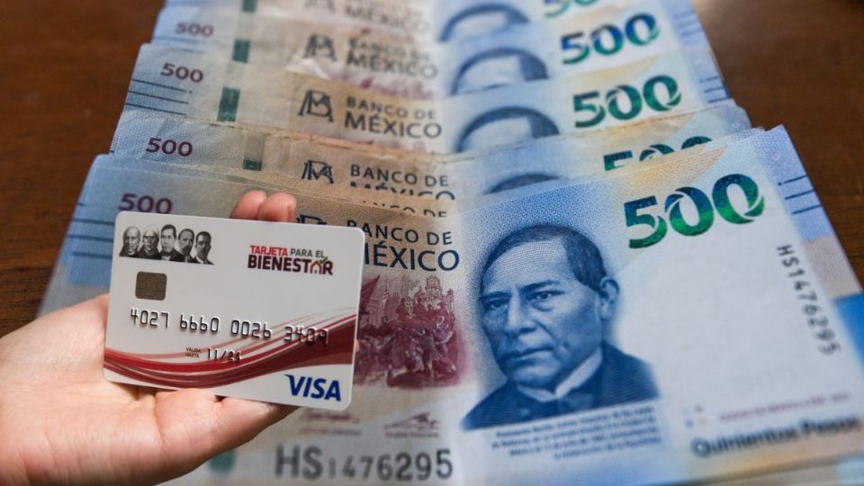 El pago extra de la Pensión del Bienestar es equivalente a 3,000 pesos.