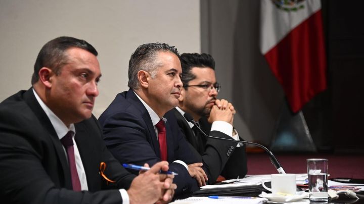 Iván Martínez, titular de Sectur, evade cuestionamientos sobre propiedades