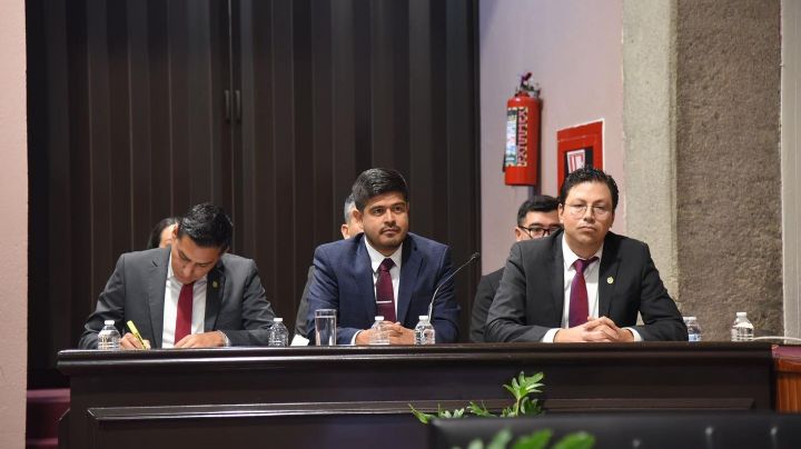 Cuitláhuac gastó mil 500 millones en campañas de publicidad en 6 años 