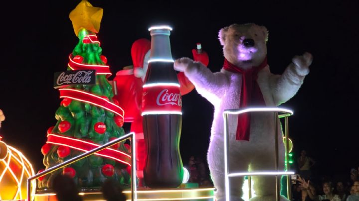 Así se vivió la Caravana Navideña Coca Cola en el bulevar de Veracruz