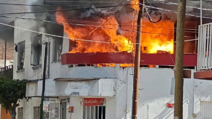 Se incendia tienda de abarrotes en la colonia Obrera