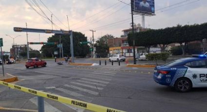 Se pasa el rojo y choca: muere un motociclista en León