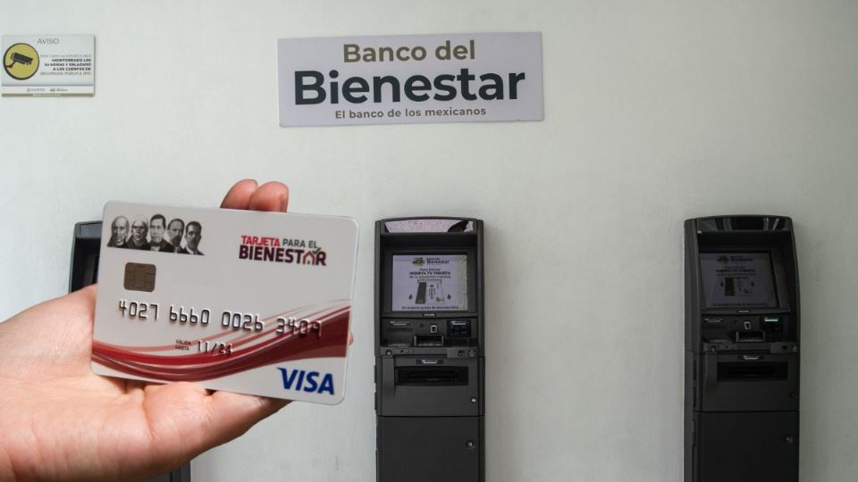 La mejor opción para retirar dinero de la pensión de adultos mayores es acudir directamente al Banco del Bienestar.