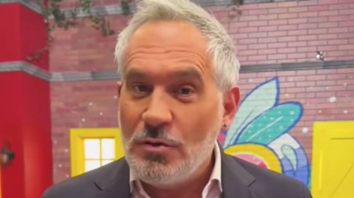 Así se ve caracterizado Arath de la Torre como La señora presidenta