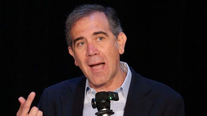 SEP borra referencias a Lorenzo Córdova en libros escolares: Mario Delgado