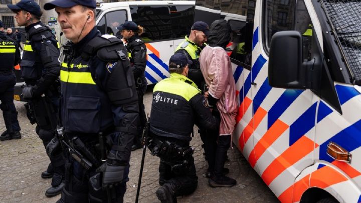 Partido de futbol acaba con enfrentamiento y 62 arrestados en Ámsterdam