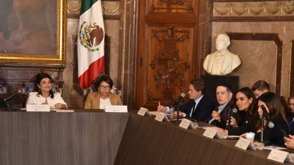 La jefa de Gobierno instaló el Cabildo de la Ciudad de México en el Palacio del Ayuntamiento.