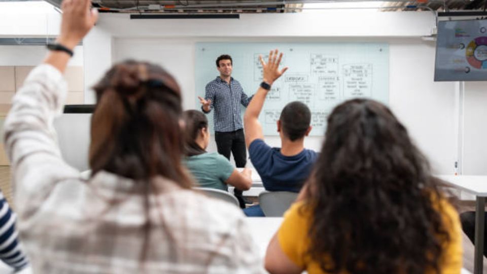 Estos cursos están dirigidos a trabajadores y el público general