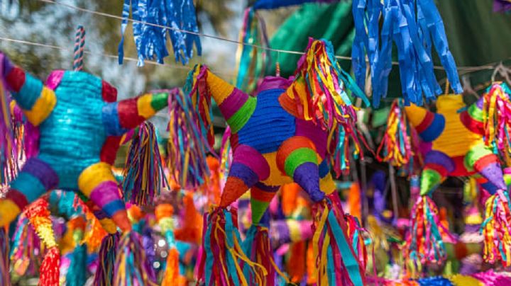 Navidad 2024: La historia detrás de las piñatas para adornos y posadas