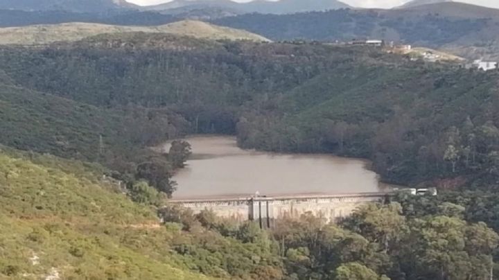 La presa de la Esperanza: un castillo en medio del bosque en Guanajuato