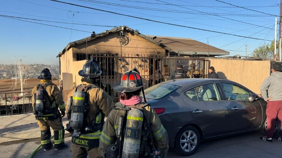 Vientos de Santa Ana en Tijuana, las ráfagas causan incendios y mueren dos adolescentes