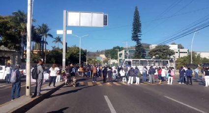 Sitian Oaxaca con bloqueos carreteros, vialidades y centros comerciales