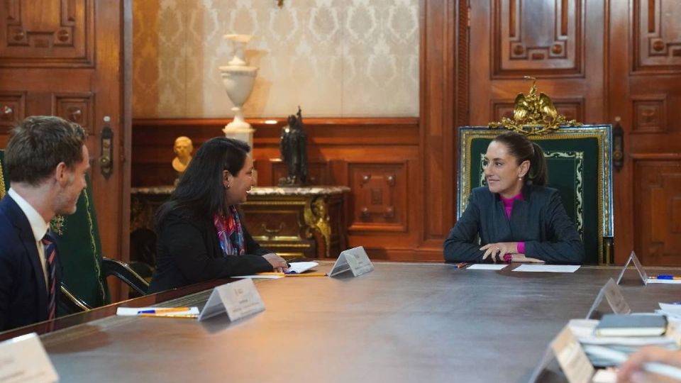 La presidenta Claudia Sheinbaum, se reunió el 22 de noviembre en Palacio Nacional con Shelly Shetty, directora ejecutiva en Fitch Ratings,