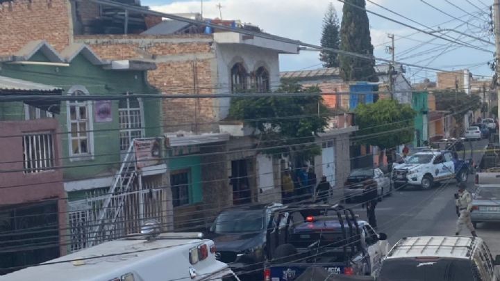 Motosicarios llegan a una tapicería en Celaya y matan a balazos a un hombre