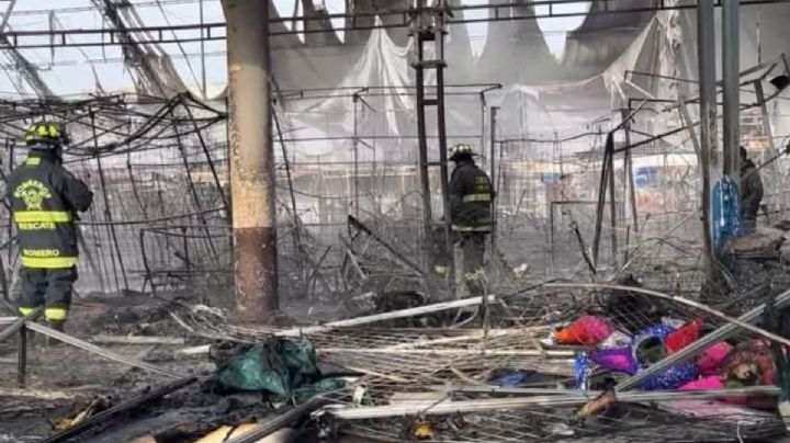 Bazar navideño es consumido por el fuego ¿En qué municipio mexiquense?