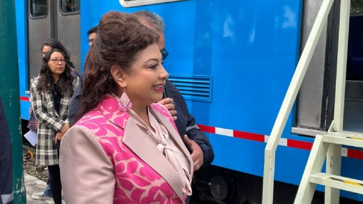 Llega Navidad al Tren Ligero; Brugada pone en circulación 3 unidades rehabilitadas