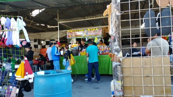 La Pulga: El tianguis de los intercambios navideños más grande de León