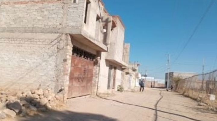 Impide que secuestren a su hijo y le disparan en la espalda