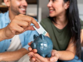 ¿Cuánto debes ahorrar al mes? El consejo de Elías Ayub para mejorar tus finanzas personales