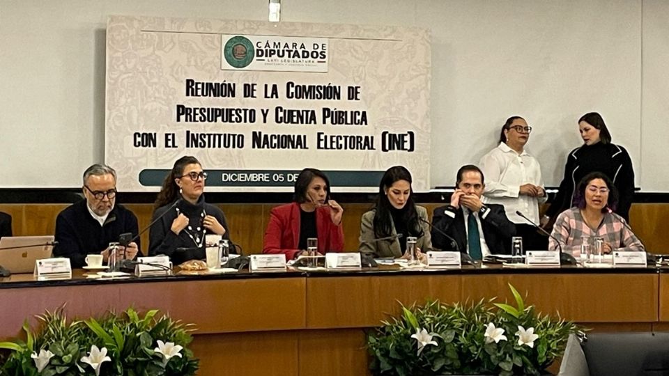 La consejera Rita Bell López reconoce que el presupuesto que solicita el INE para 2025 es 27.6% mayor al de 2024.