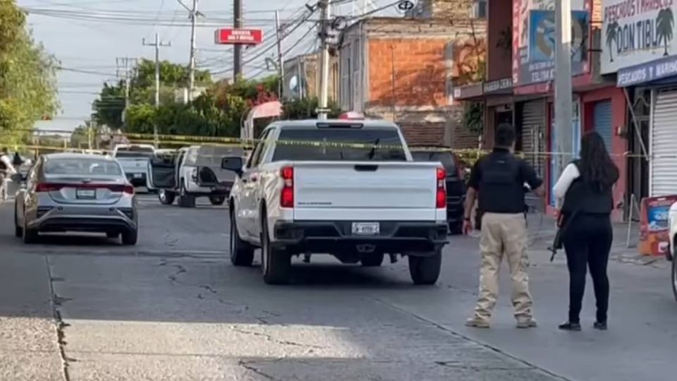 Luego del ataque, los agresores huyeron en una camioneta gris.
