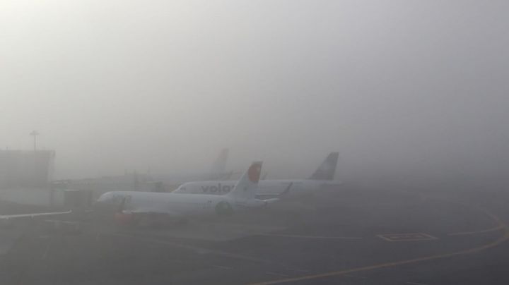 "Operando bajo mínimos": Aeropuerto de Monterrey desvía vuelos por neblina