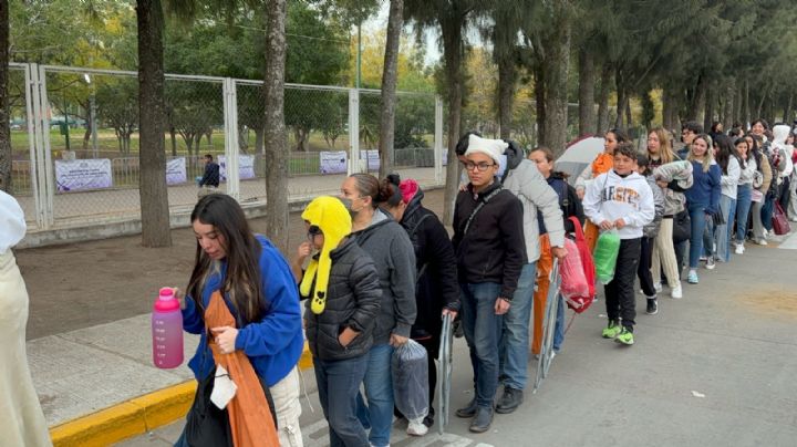 "Vale la pena formarse por horas y acampar por ver a Maluma"