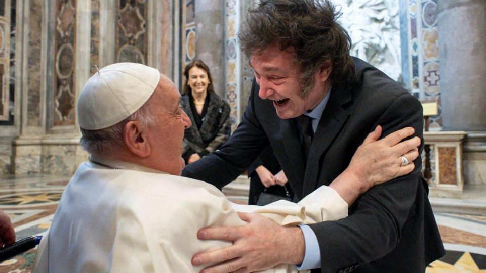 Javier Milei y el papa Francisco se encuentran en el Vaticano