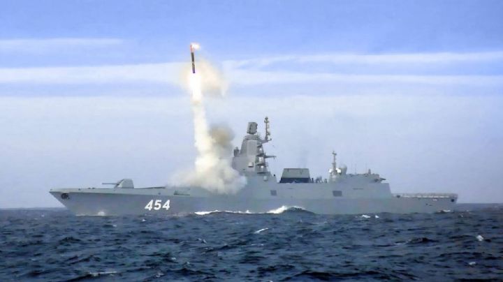 Rusia lanza un misil hipersónico Zircon contra Kiev por primera vez